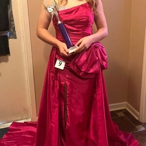 Pageant / prom dress
